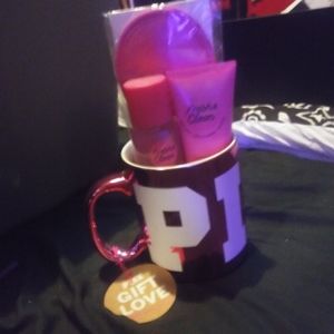 Victoria secret fresh and clean mug gift set